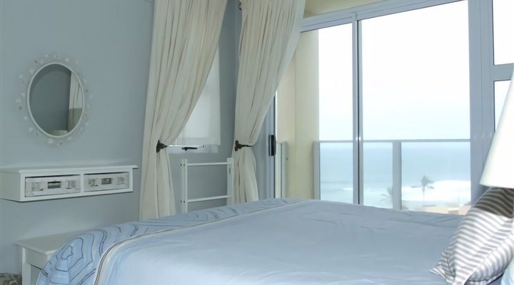 St Tropez 401 - Manaba