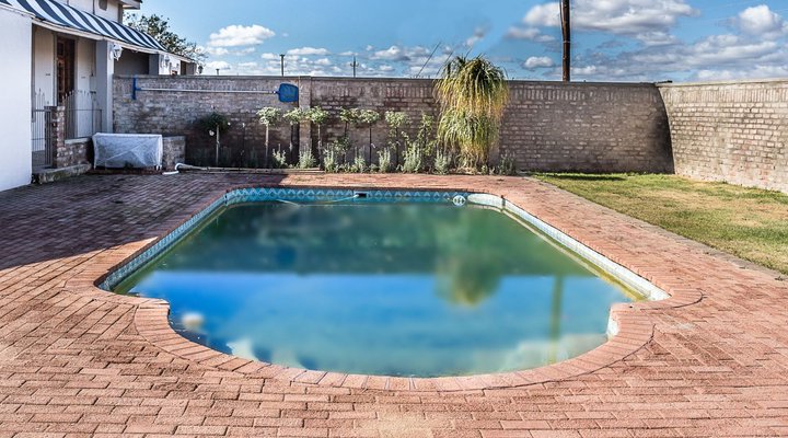 Olivanti Country Manor