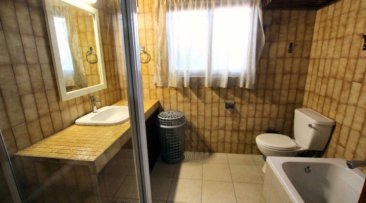 Summer Lodge 6 - Uvongo