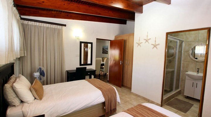 Summer Lodge 5 - Uvongo