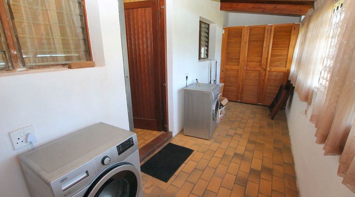 Summer Lodge 1 - Uvongo