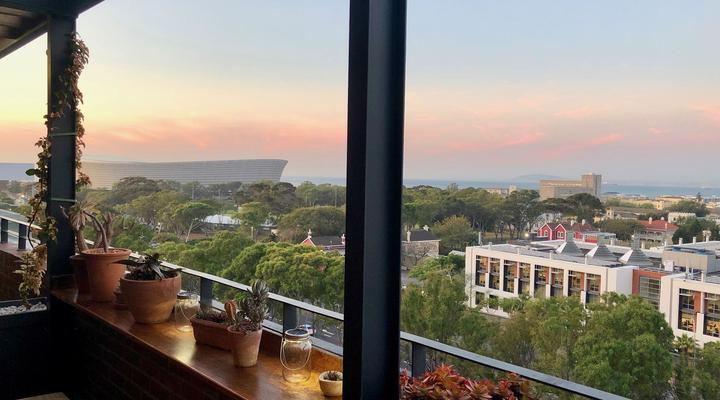 Artists Penthouse- Green Point