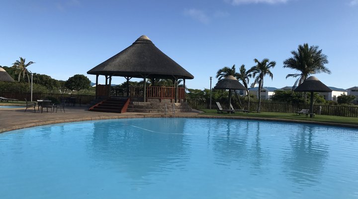 Pinnacle Point Beach and Golf Resort Lodge