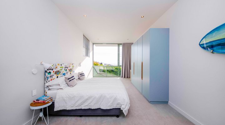 Llandudno Family Home with Ocean Views
