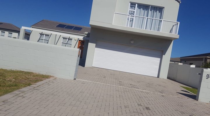 Sleigh Street Self-Catering House 