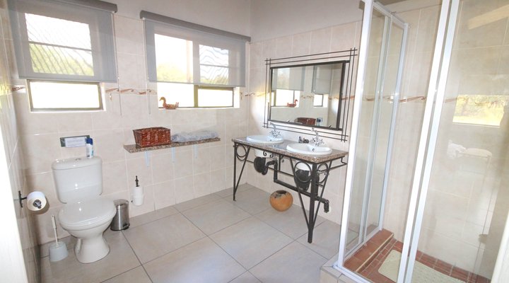 Nageng Lodge Mabalingwe