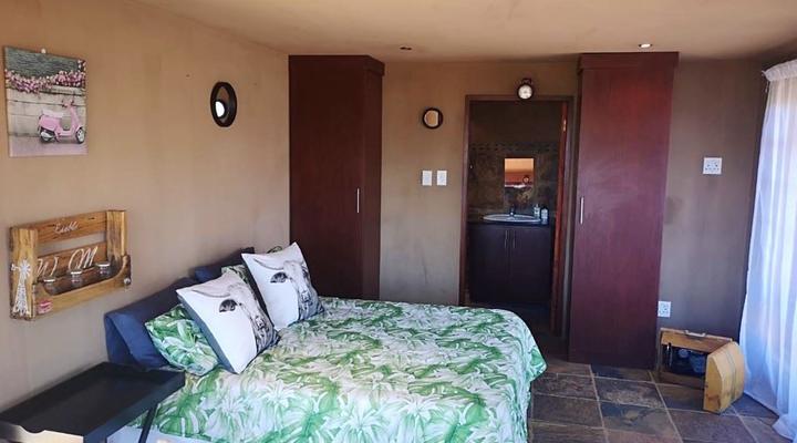 Sable Hiking & Accommodation