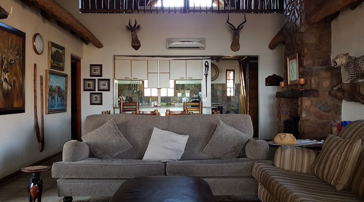 Mabalingwe Nature Reserve Self-catering House