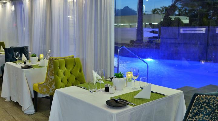 Peninsula All Suite Hotel