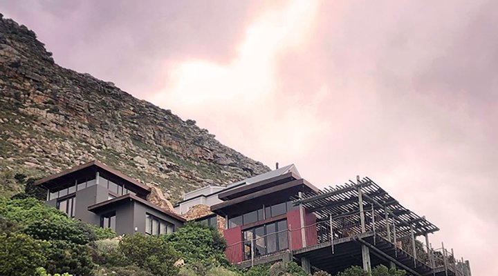 Misty Cliffs Cliffhouse