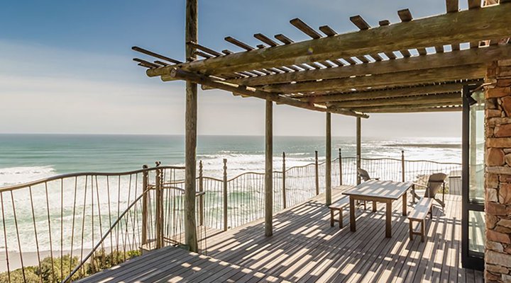 Misty Cliffs Cliffhouse