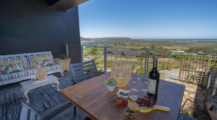 365 Luxury Apartment with sea view - Pinc