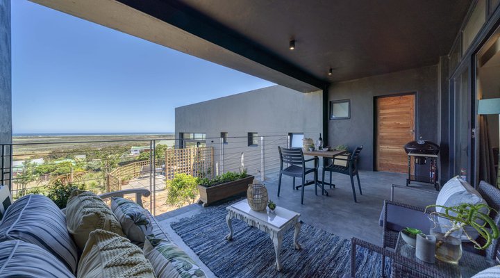 365 Luxury Apartment with sea view - Pinc