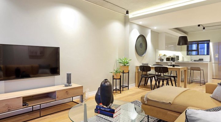 The Docklands 511 by AirAgents 