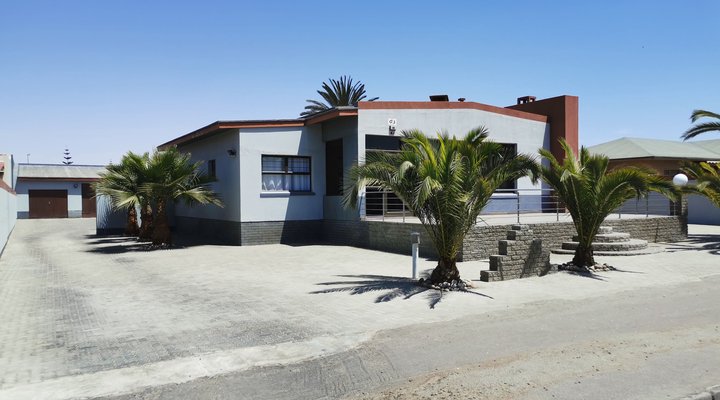48 on 9th Self Catering Apartments