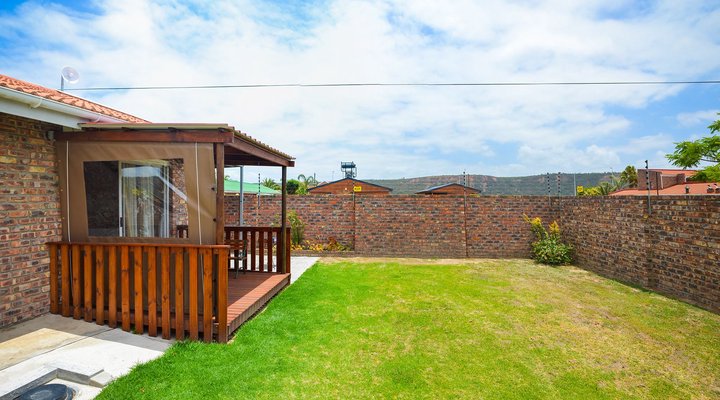 Addo Park Mountain-View Apartment