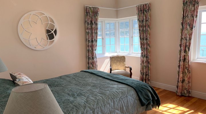 Sunny Cove Manor