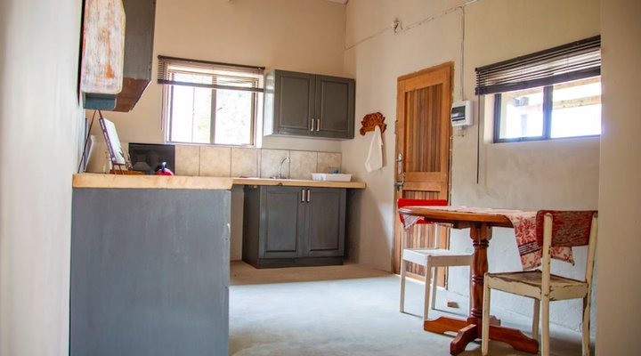 Nsezi Lake Cottage
