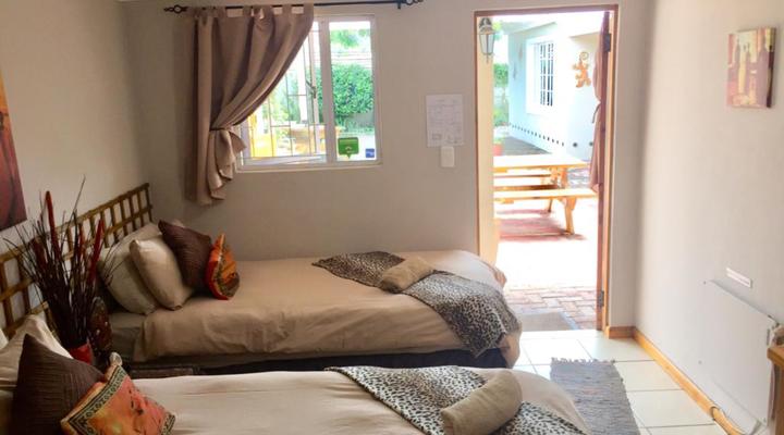 Jembjo’s Knysna Lodge & Backpackers