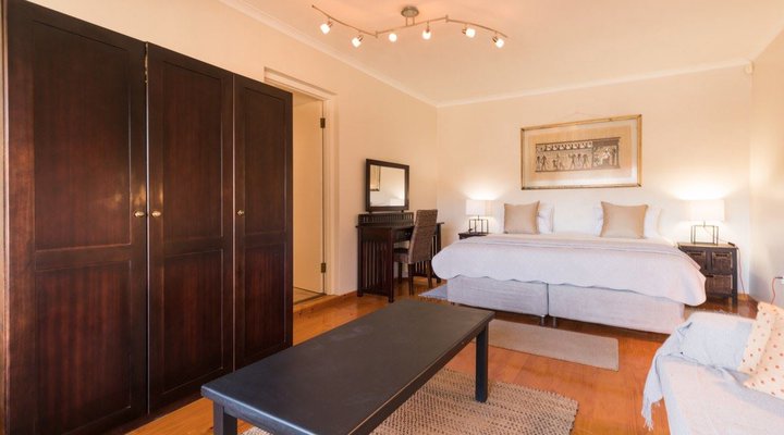 400 Waterside Road Villa