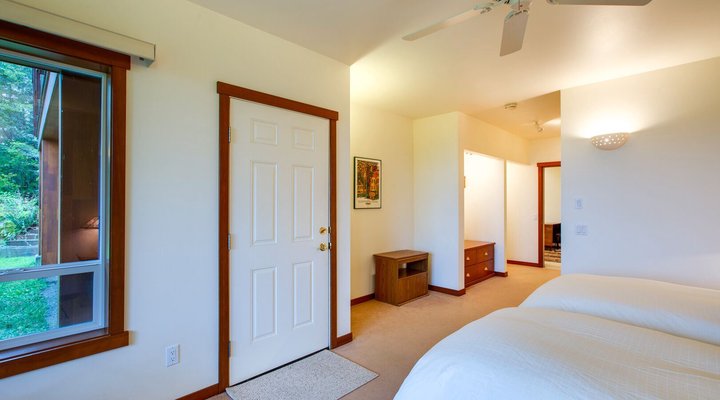 Mt Baker Hwy Ensuite #15
