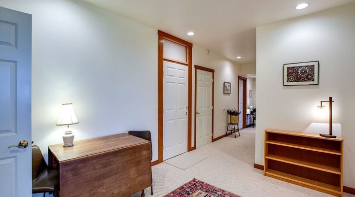 Mt Baker Hwy Ensuite #15