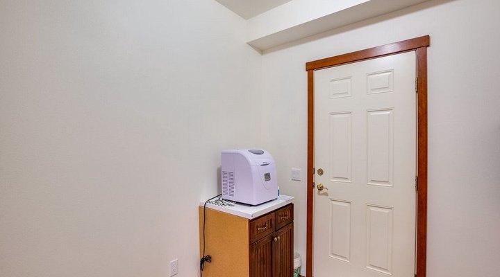 Mt Baker Hwy Ensuite #15