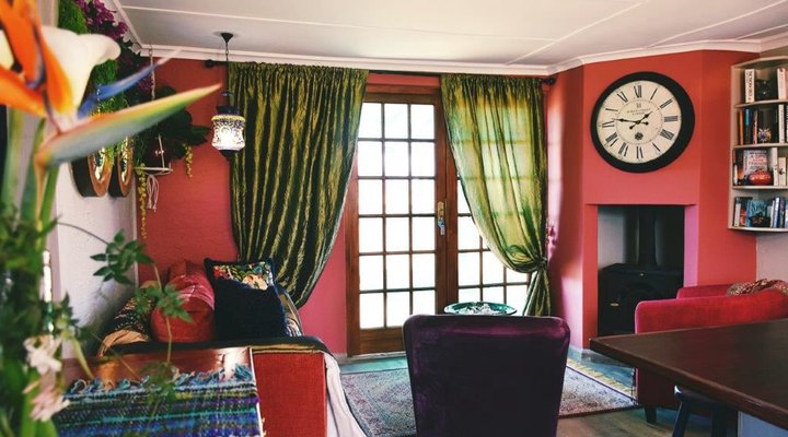 Dunning Country House
