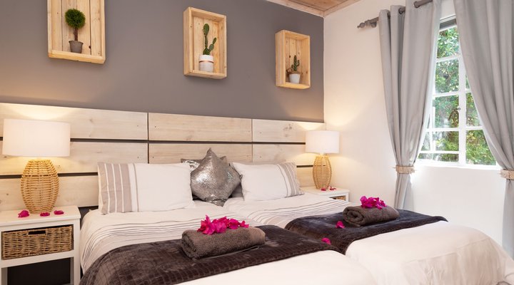 Bamboo Cottage @ 302 On Old Seaview Road Chelsea