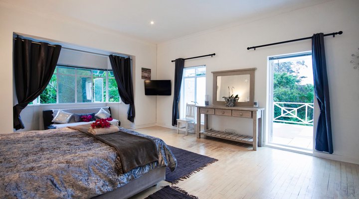 Moonlight Studio @ 302 On Old Sea-view Road Chelsea