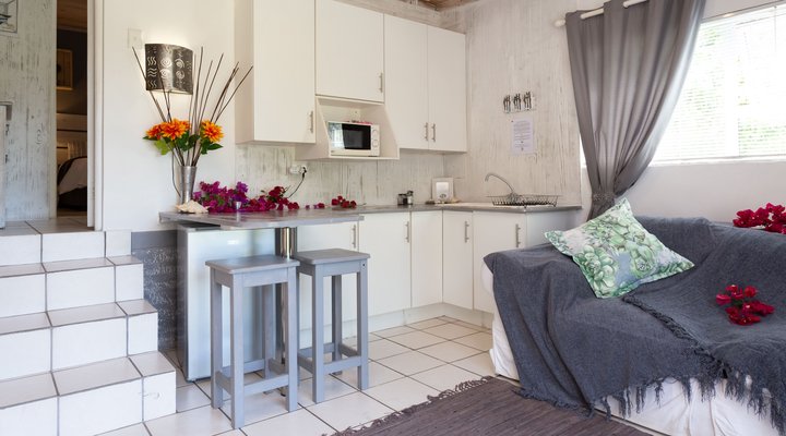 Bamboo Cottage @ 302 On Old Seaview Road Chelsea