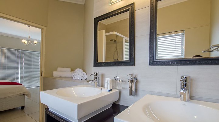 Gordon's Bay Luxury Suite