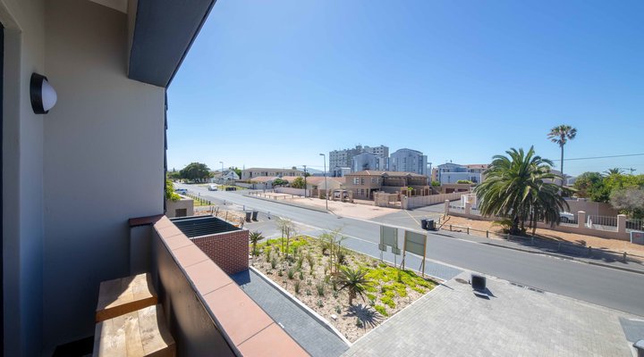 Bloubergstrand Modern Beach Getaway