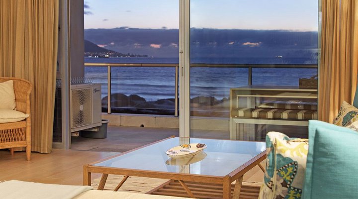 Kitesurf & Beachfront Haven by AirAgents 