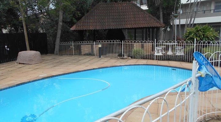 Club Cabana 15
