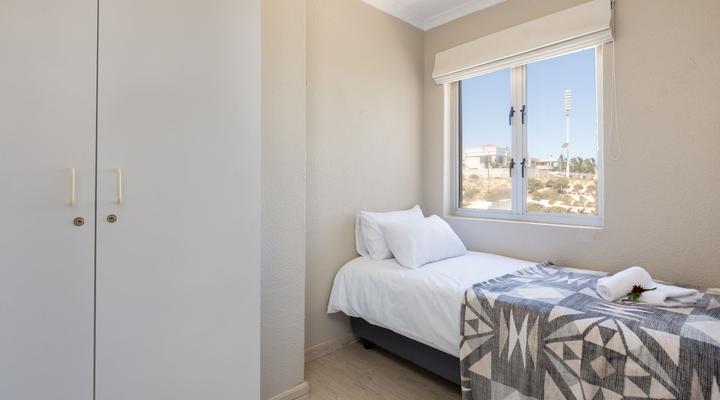 Mont Serrat 58 by CTHA