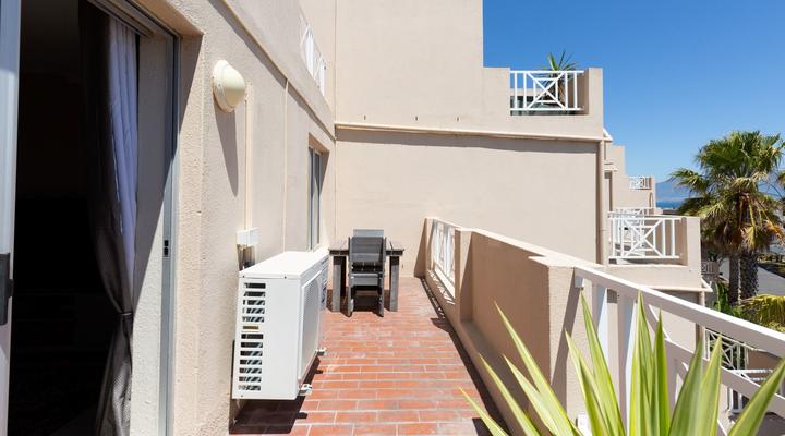 Mont Serrat 58 by CTHA