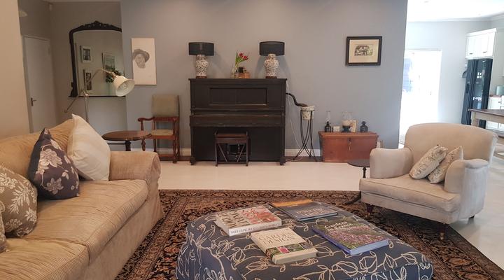 Under the Oak Bed and Breakfast