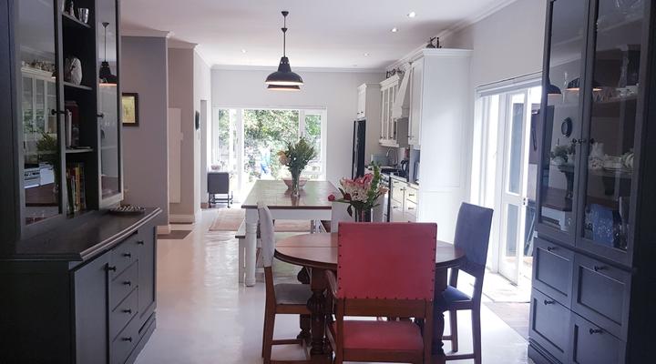 Under the Oak Bed and Breakfast