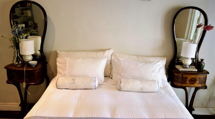 Under the Oak Bed and Breakfast