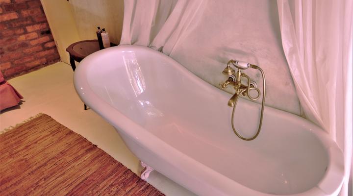 Under the Oak Bed and Breakfast