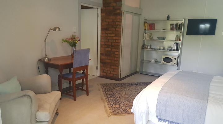 Under the Oak Bed and Breakfast