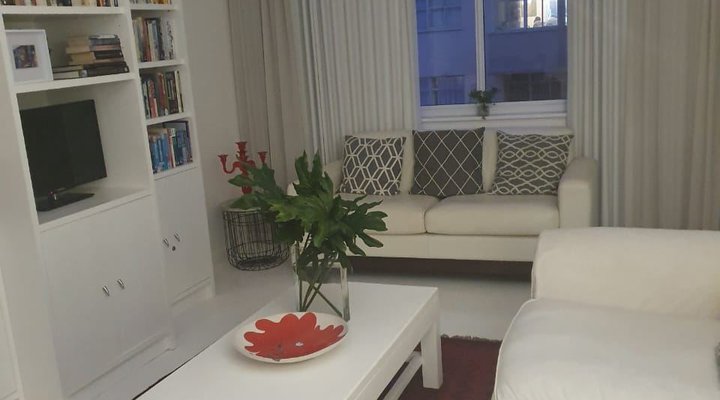 305 Shoreham Mansions