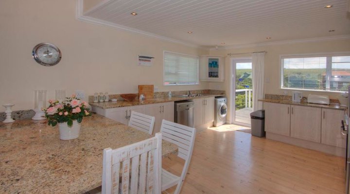 Beach House at Cannon Rocks, near Kenton-on-Sea
