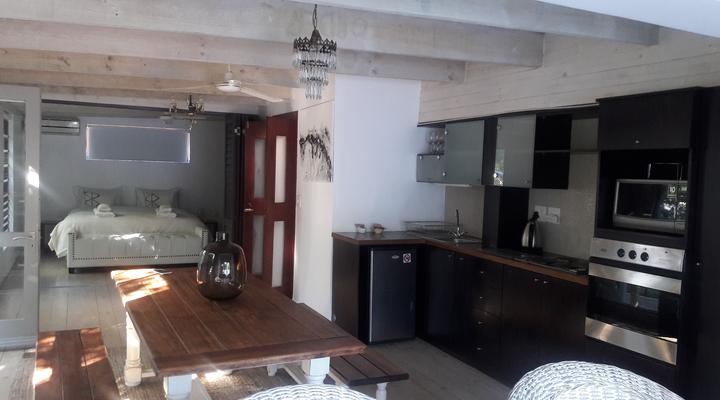 Tree Studio Apartment