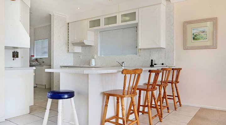 Lagoon House by AirAgents