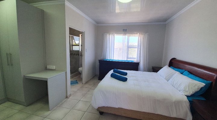Sunbird Holidays Unit 14