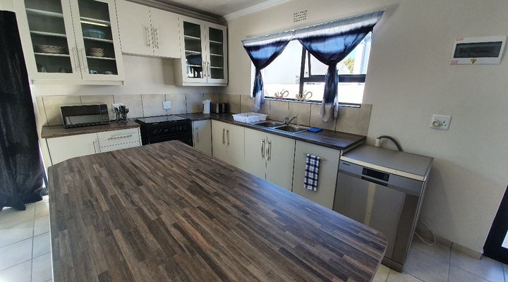 Sunbird Holidays Unit 14