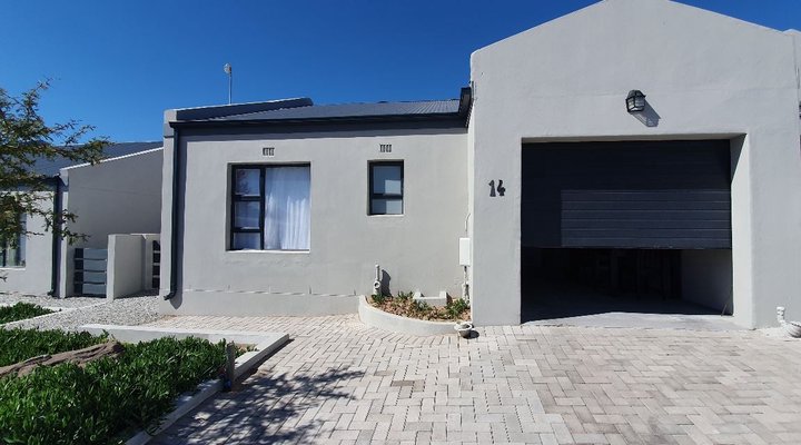 Sunbird Holidays Unit 14