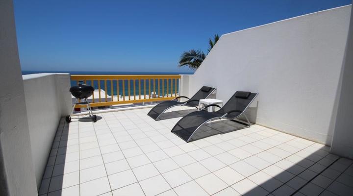 65 Perissa at Santorini